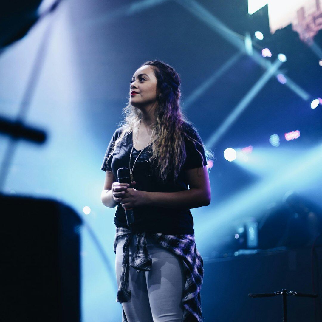 Female streaming and live production specialist